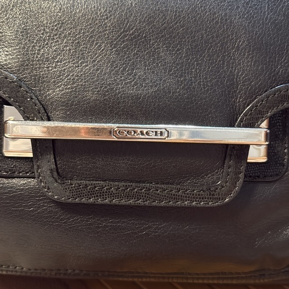 Coach Taylor Black Leather Bag - Picture 2 of 9